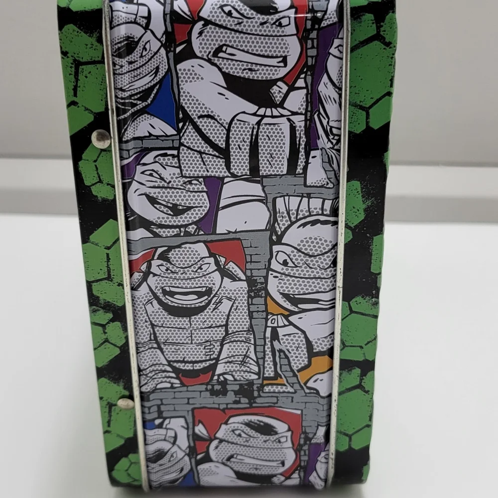 Teenage Mutant Ninja Turtles TMNT tin Metal Lunch Box